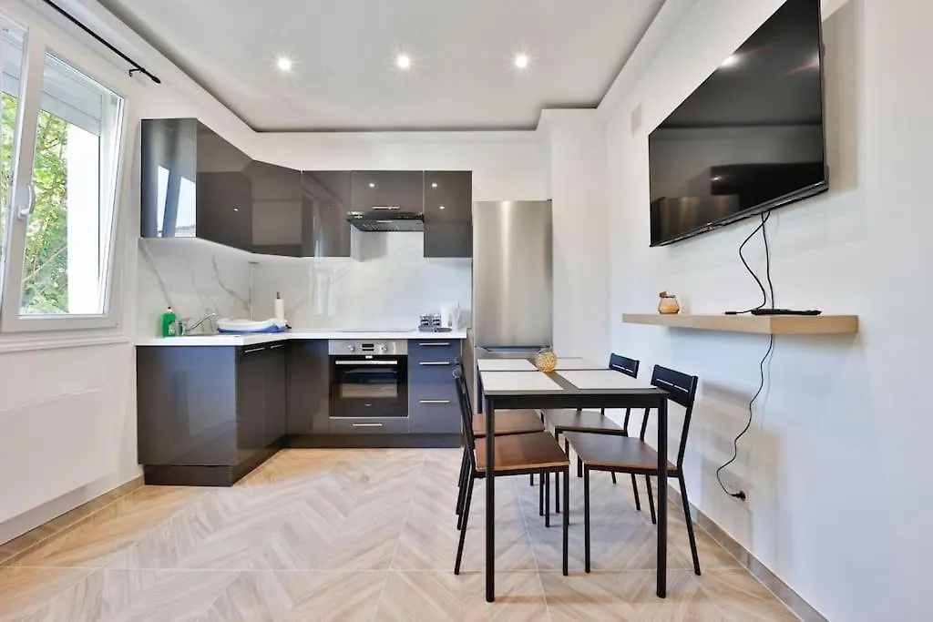 Apartamento Le Joyau - App 4 Personnes Limeil-Brevannes 0*,  Francia